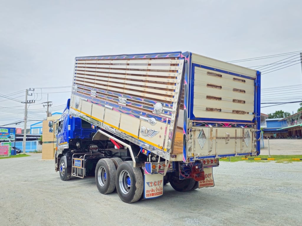 สิบล้อดั้มพ์ HINO FM1A 344 แรง ปี 2566 (2108) สิบล้อดั้มพ์ HINO FM1A 344 แรง ปี 2566 (2108)