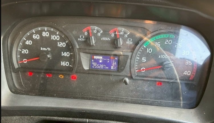 สิบล้อตู้สิบบานเพลายกล้อได้ HINO VICTOR 500 FG8J 240 แรง ปี 65 (4820) สิบล้อตู้สิบบานเพลายกล้อได้ HINO VICTOR 500 FG8J 240 แรง ปี 65 (4820)