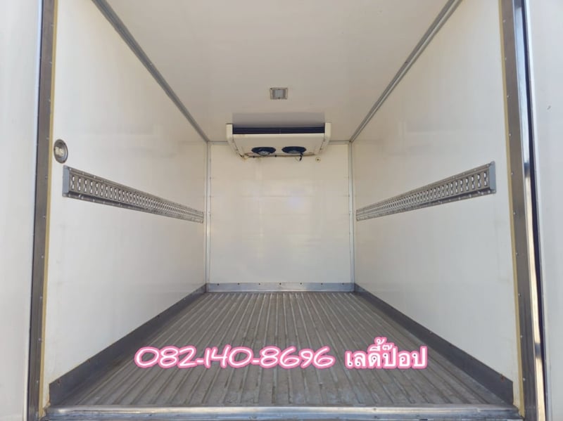 สี่ล้อตู้เย็น ISUZU NLR 130แรง ปี 66 (8088)