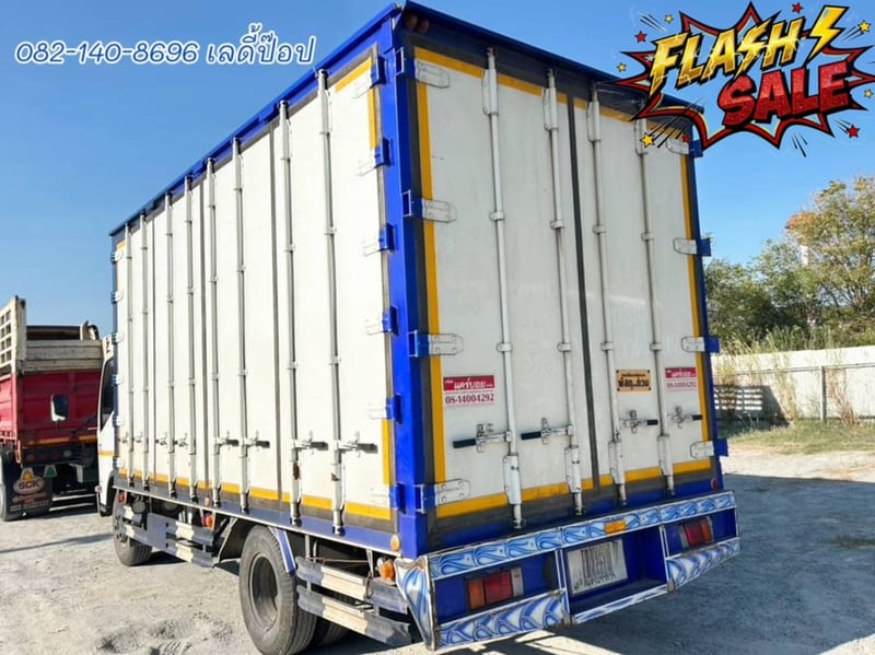 หกล้อตู้สิบบาน ISUZU NPR 150แรง ปี 2565 (5464)