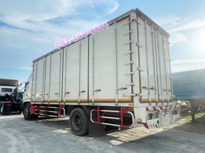 หกล้อตู้สิบบาน HINO FG8J 240 แรง ปี 60 (7915)
