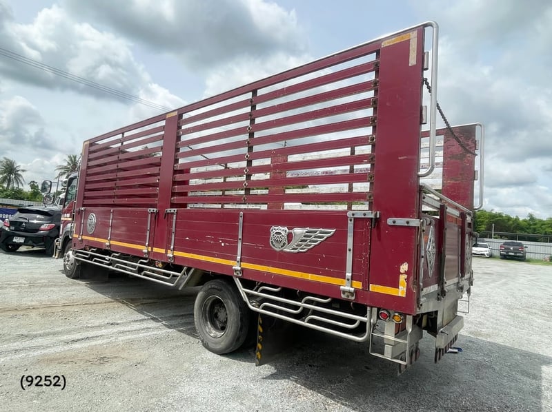 หกล้อคอก ISUZU FRR 210 แรงม้า ปี 62 (9252) หกล้อคอก ISUZU FRR 210 แรงม้า ปี 62 (9252)