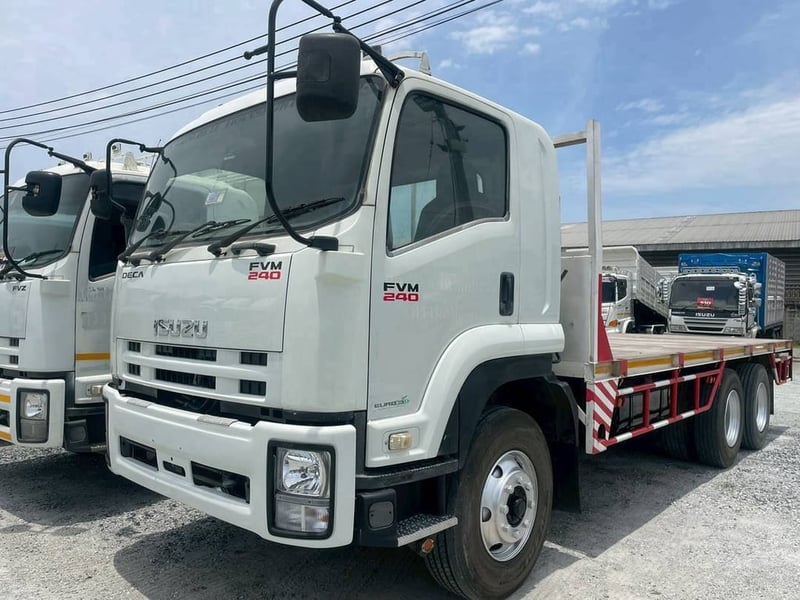 สิบล้อพื้นเรียบ ISUZU FVM 240แรง ปี 2555 (5844)