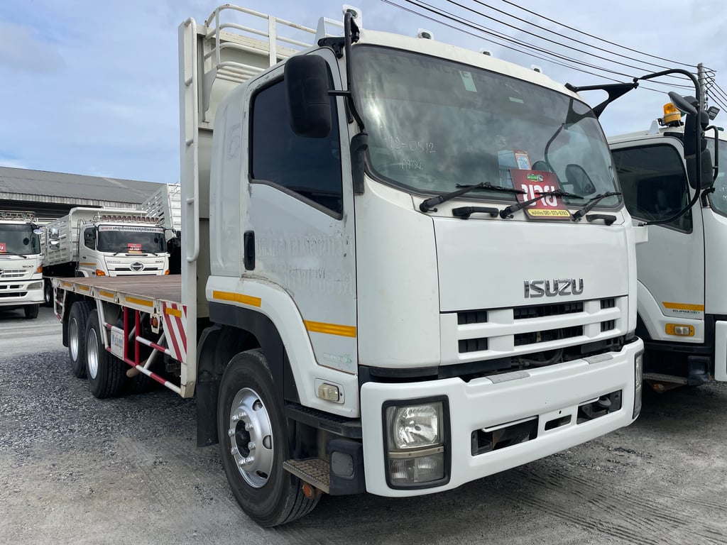 สิบล้อพื้นเรียบ ISUZU FVZ 300แรง ปี 2557 (0812) สิบล้อพื้นเรียบ ISUZU FVZ 300แรง ปี 2557 (0812)