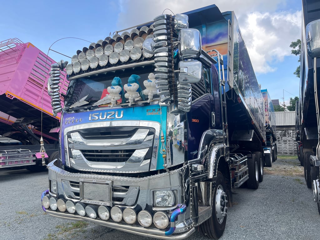 ISUZU FXZ 360แรงม้า รถบรรทุก 10ล้อ พ่วงแม่ลูก ปี2023 (5236,2075) ISUZU FXZ 360แรงม้า รถบรรทุก 10ล้อ พ่วงแม่ลูก ปี2023 (5236,2075)