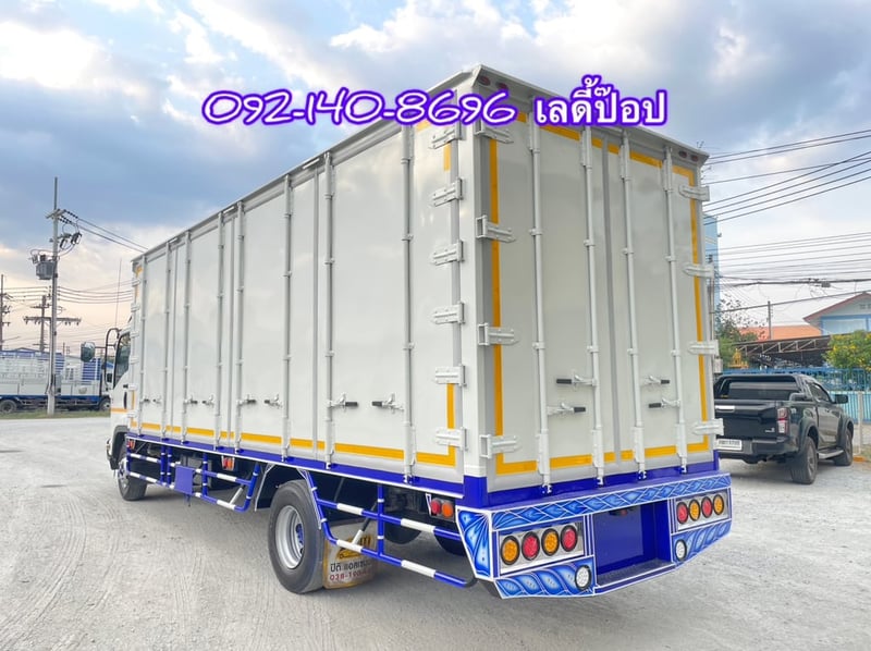 หกล้อตู้สิบบาน ISUZU FRR  210แรง ปี 2565 (9120)