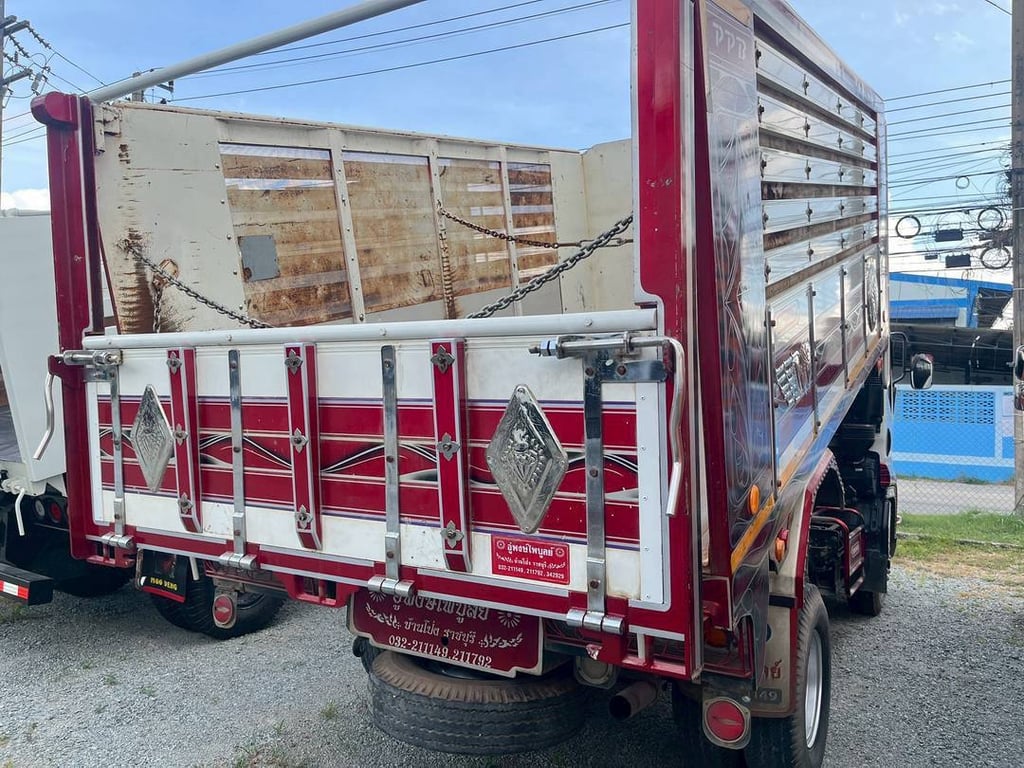 หกล้อดั้มพ์ ISUZU FRR 210แรง ปี 65 (7715)