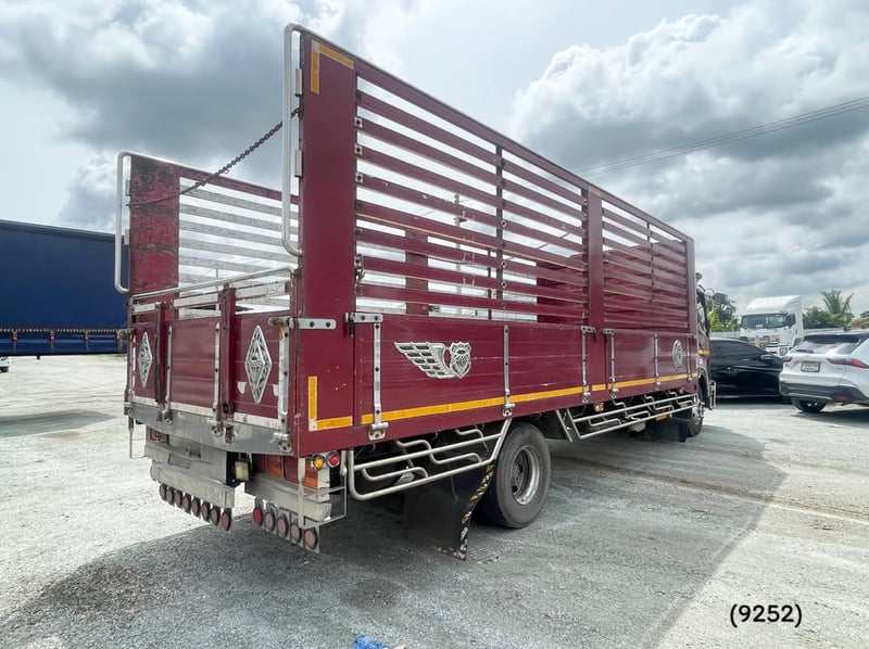 หกล้อคอก ISUZU FRR 210 แรงม้า ปี 62 (9252) หกล้อคอก ISUZU FRR 210 แรงม้า ปี 62 (9252)