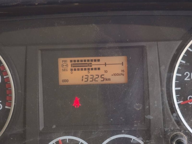 หกล้อดั้มพ์+ติดเครน ISUZU FTR 240แรง ปี 66 (3266)