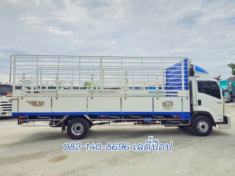หกล้อคอก ISUZU FRR  210 แรง ปี 2565 (9202)