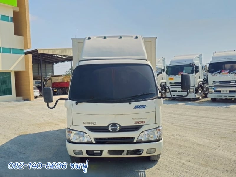 สี่ล้อตู้ HINO XZU 136 แรง ปี 2565 (9713)