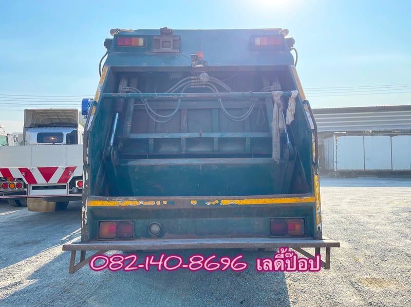 หกล้อบรรทุกขยะ  HINO VICTOR 500 FG8J 240แรง ปี 2566 (4084)