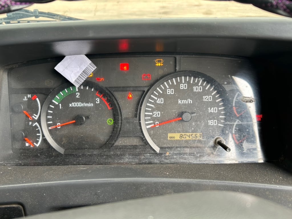 สิบล้อคอก ISUZU FVM 300 แรง ปี 2554 (5126) สิบล้อคอก ISUZU FVM 300 แรง ปี 2554 (5126)