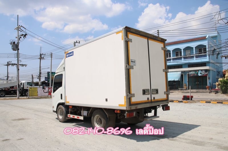 สี่ล้อตู้เย็น ISUZU NLR 130แรง ปี 66 (8088)