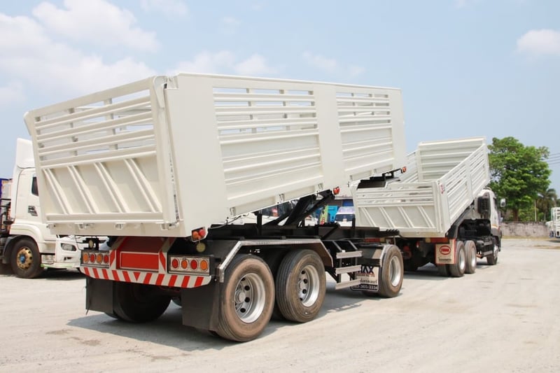 สิบล้อดั้มพ์ HINO FM1A 344 แรง ปี 60  หางดั้มพ์สามเพลา อู่แม็กเทรลเลอร์ ปี 65(2539 3778) 