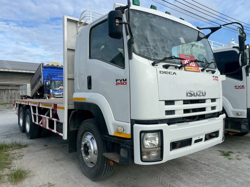 สิบล้อพื้นเรียบ ISUZU FVM 240แรง ปี 2555 (7288)