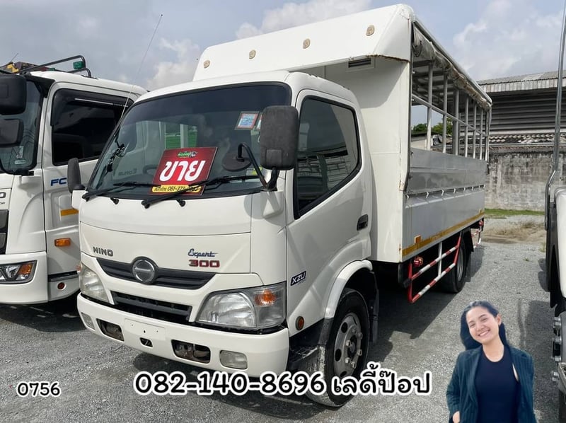  หกล้อโดยสาร HINO XZU 150 แรง ปี 2557 (0756)