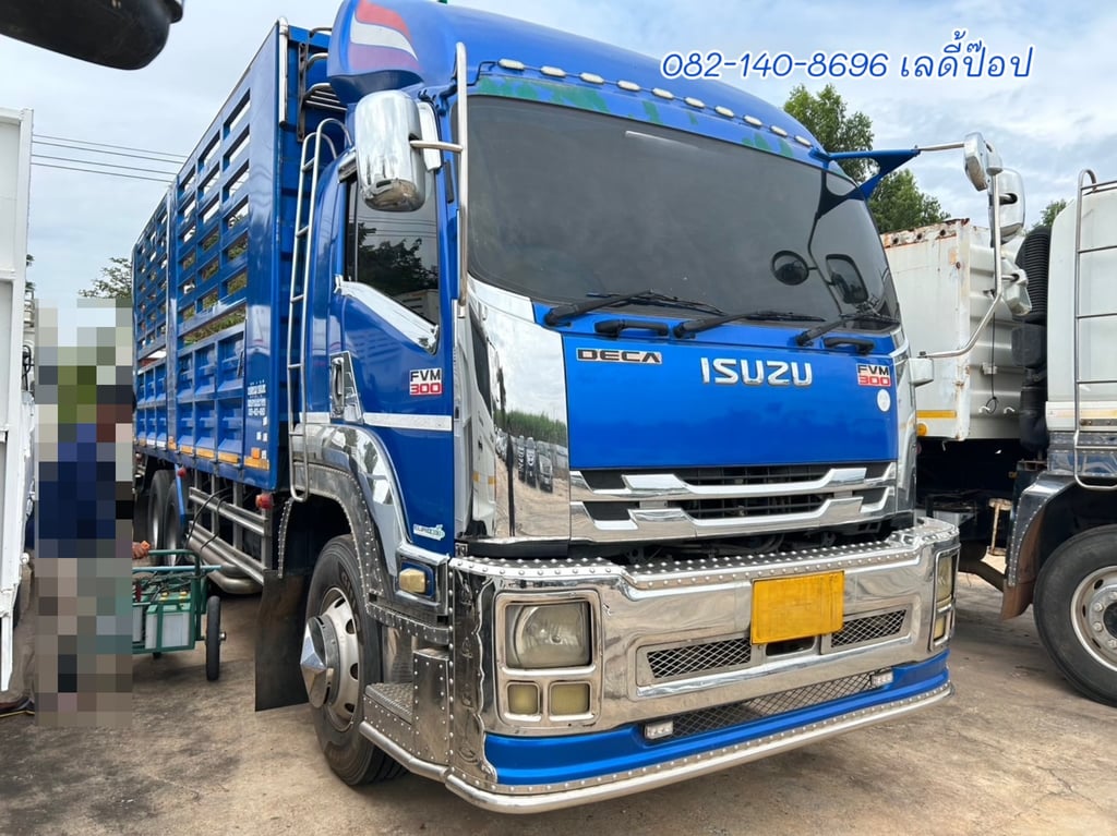 สิบล้อคอก ISUZU FVM 300 แรง ปี 2554 (5126) สิบล้อคอก ISUZU FVM 300 แรง ปี 2554 (5126)