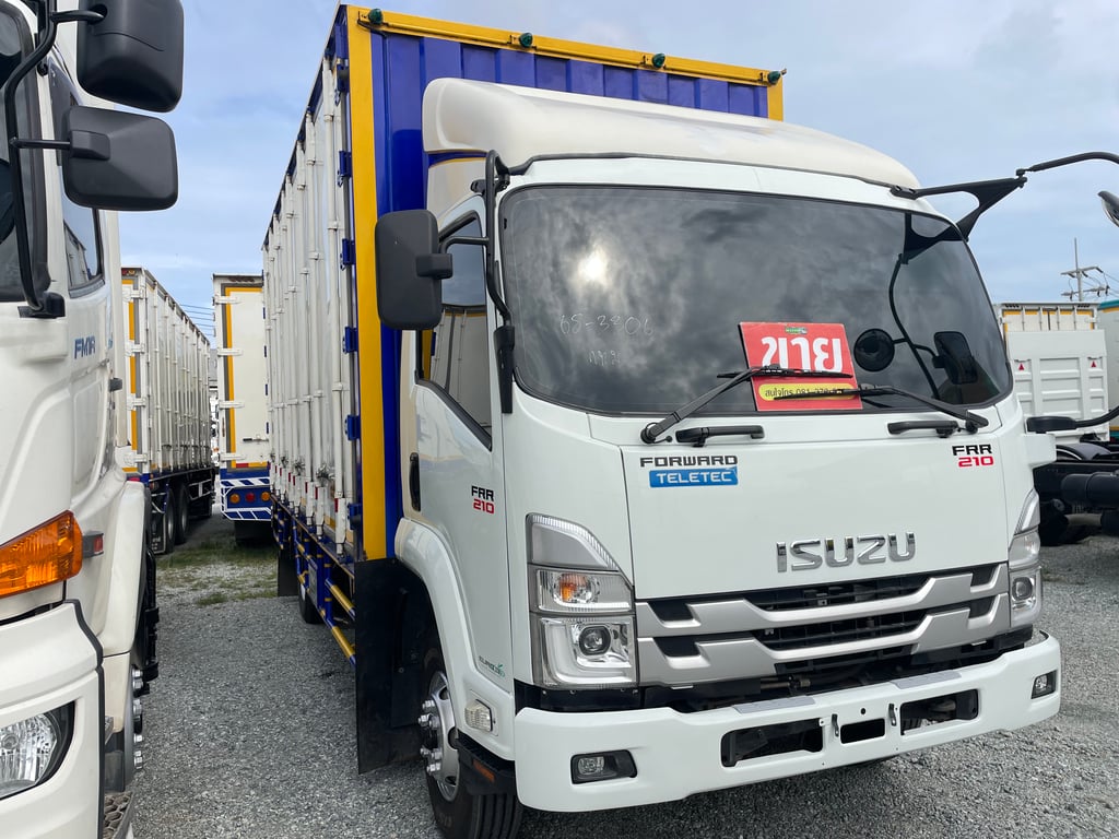 หกล้อตู้สิบบาน ISUZU FRR 210 แรง ปี 2565 (3306) หกล้อตู้สิบบาน ISUZU FRR 210 แรง ปี 2565 (3306)