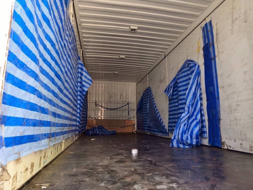 สิบล้อตู้สิบบาน HINO FL8J 260แรง ปี 65 (9027) สิบล้อตู้สิบบาน HINO FL8J 260แรง ปี 65 (9027)