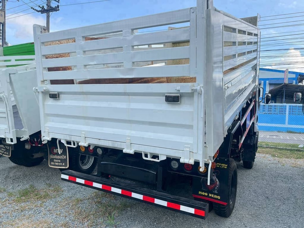 หกล้อดั้มพ์ ISUZU FRR 190แรง ปี 2565 (0522) หกล้อดั้มพ์ ISUZU FRR 190แรง ปี 2565 (0522)