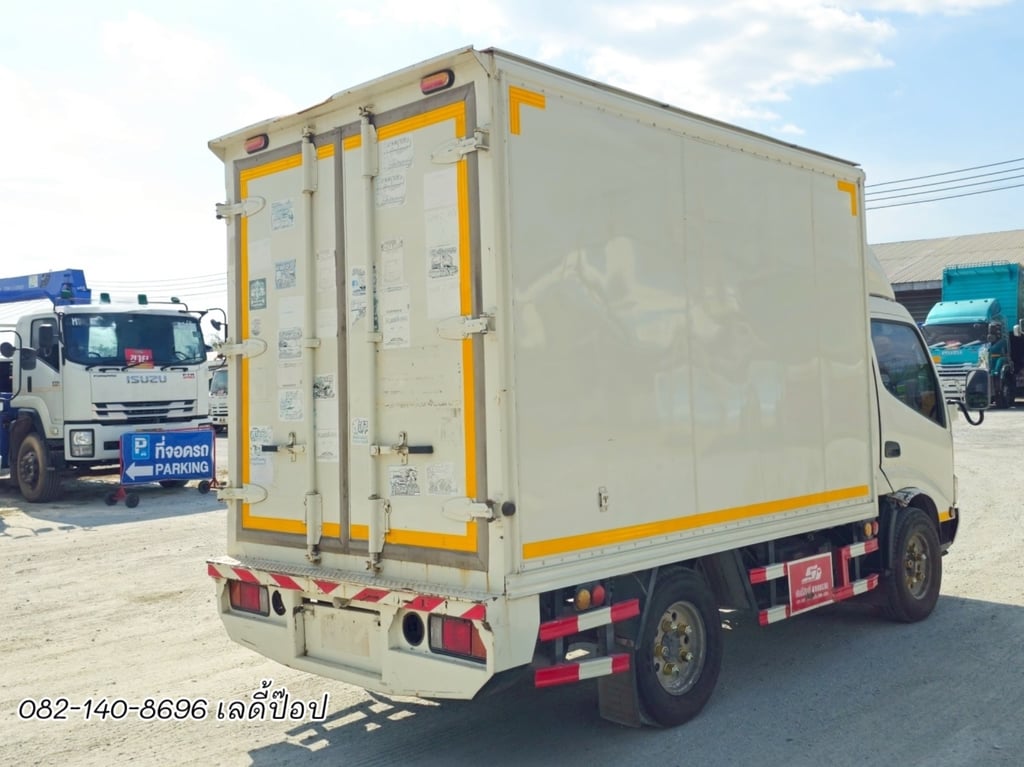 สี่ล้อตู้ HINO XZU 136แรง ปี 2565 (8111)