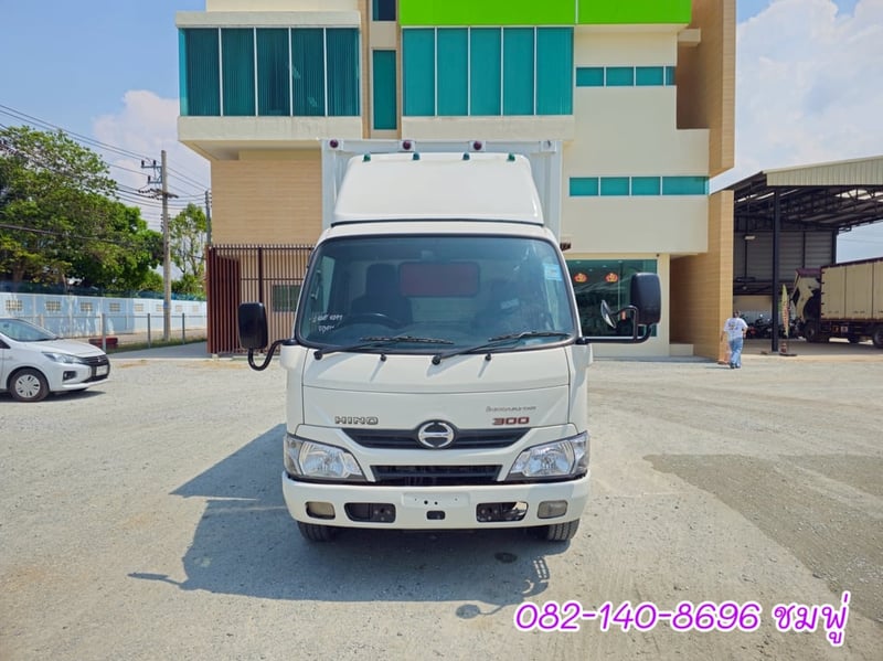 🔥💥โปsลดกระหน่ำต่ำกว่าทุน สี่ล้อตู้จัมโบ้ 💥🔥  สี่ล้อตู้ HINO XZU 136 แรง ปี 2563 (8297)