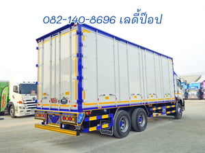 สิบล้อตู้สิบบาน ISUZU FVM  240แรง ปี 2560 (2720)