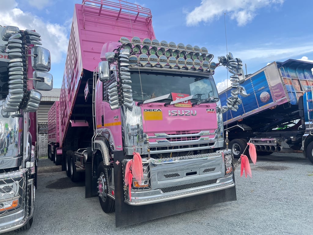 สิบล้อดั้มพ์พ่วงแม่ลูกคอกเกษตร ISUZU FXZ 360แรง ปี 66 (1364,2110) สิบล้อดั้มพ์พ่วงแม่ลูกคอกเกษตร ISUZU FXZ 360แรง ปี 66 (1364,2110)
