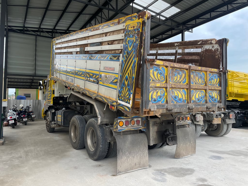 สิบล้อดั้มพ์ HINO FM1A 344 แรง ปี 2560 (0810)