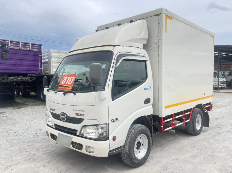 สี่ล้อตู้จัมโบ้ HINO xzu 136 ปี 2561 (4583)