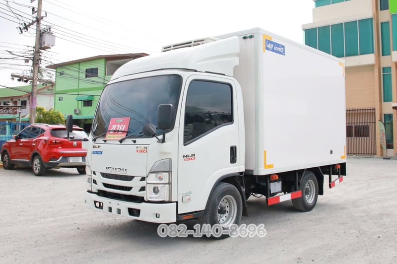 สี่ล้อตู้เย็น ISUZU NLR 130 แรง ปี 2566 (8088)