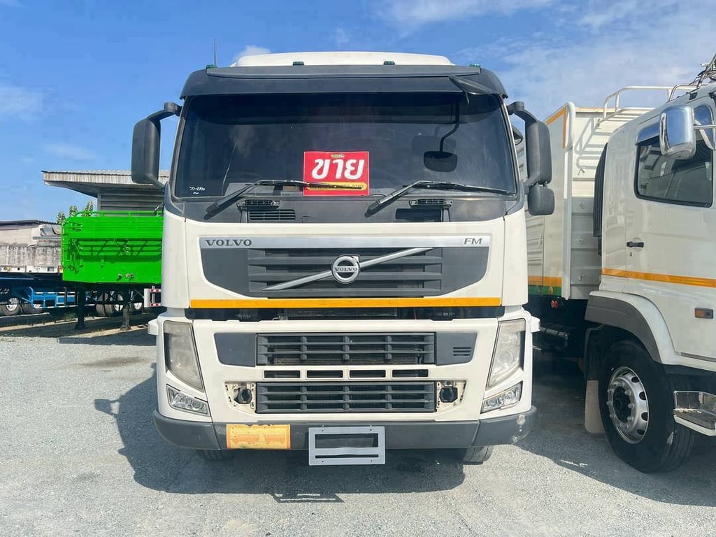 สิบสองล้อคอก VOLVO FM 440 แรง ปี 2556 (2890) 