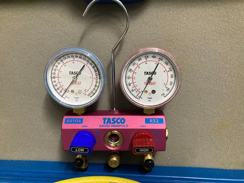 เกจจ์วัดน้ำยาแอร์TASCO japan