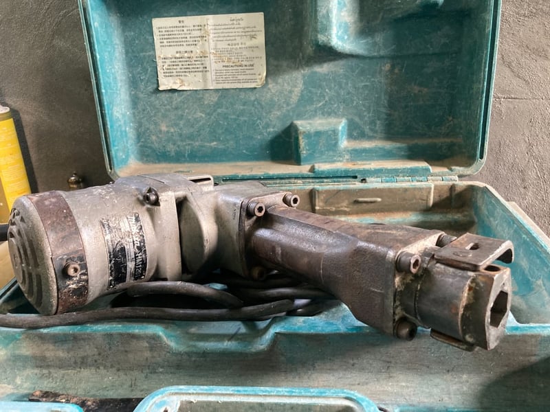 เครื่องสกัดMAKITA HM 1201 ญี่ปุ่นแท้ เครื่องสกัดMAKITA HM 1201 ญี่ปุ่นแท้