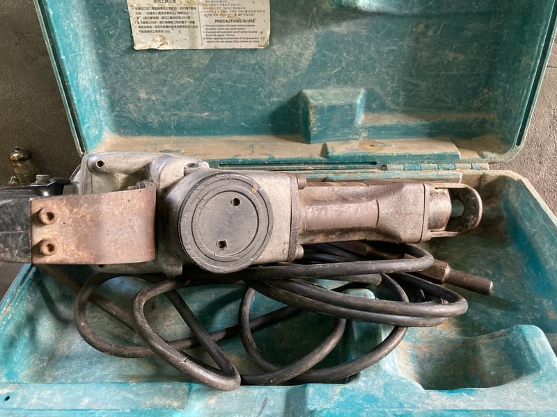 เครื่องสกัดMAKITA HM 1201 ญี่ปุ่นแท้ เครื่องสกัดMAKITA HM 1201 ญี่ปุ่นแท้