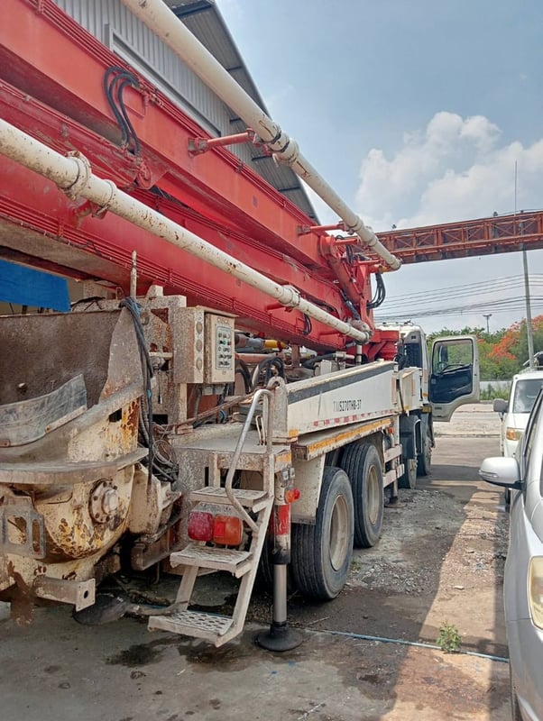 รถปั้มคอนกรีต ขายด่วน