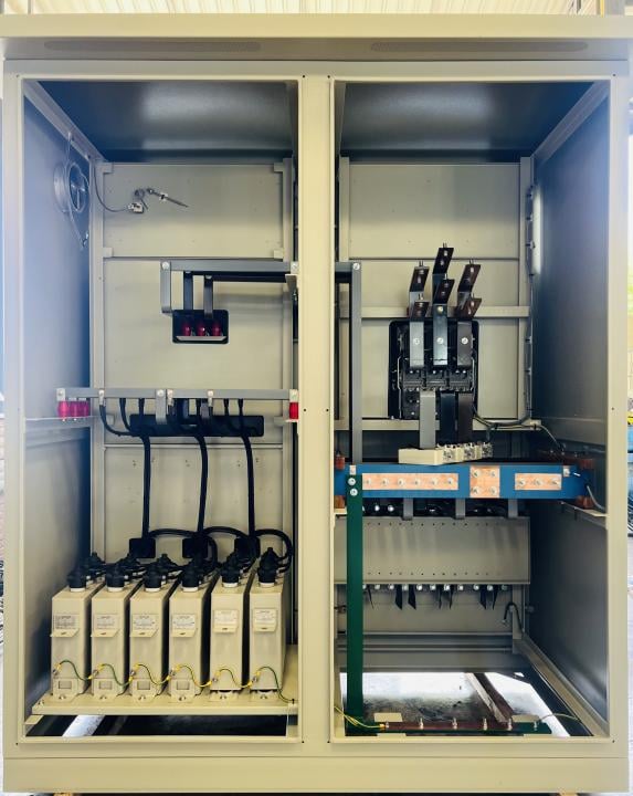 Mdb Main air circuit breaker Mitsubishi 1600A breaker ย่อย Mitsubishi 5 ตัว Capbank 6x50kvar Pipat Mobile:098-2641749