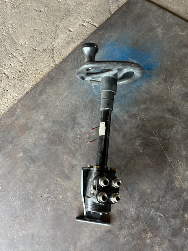 พวงมาลัยไฮดรอลิค