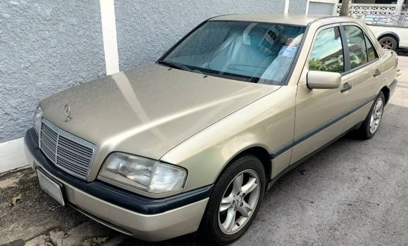 C180สภาพเดิมๆสวยๆ C180สภาพเดิมๆสวยๆ