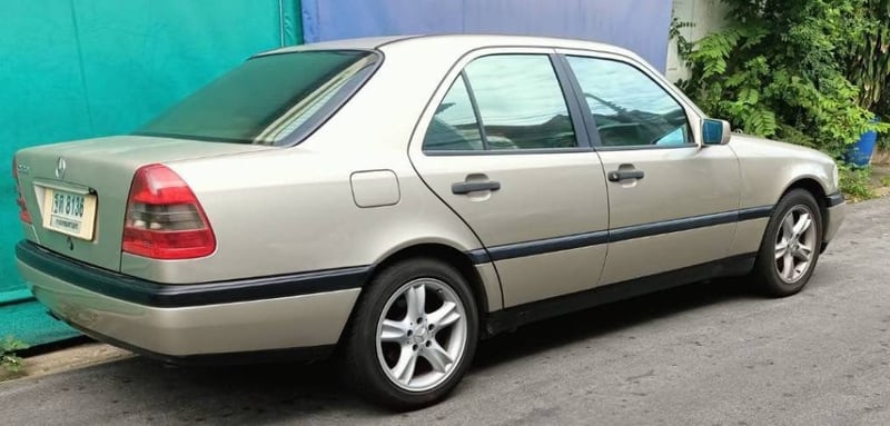 C180สภาพเดิมๆสวยๆ C180สภาพเดิมๆสวยๆ