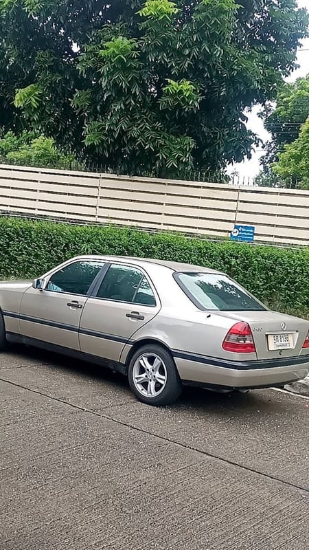 C180สภาพเดิมๆสวยๆ C180สภาพเดิมๆสวยๆ