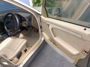 C180สภาพเดิมๆสวยๆ C180สภาพเดิมๆสวยๆ