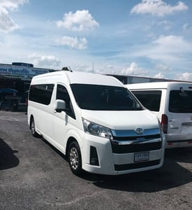 ขาย toyota commuter