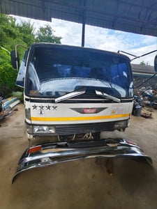 หัวเก๋งสิบล้อสิงห์ไฮเทค หัวกว้าง แถมกันชนหน้าสเตนเลส