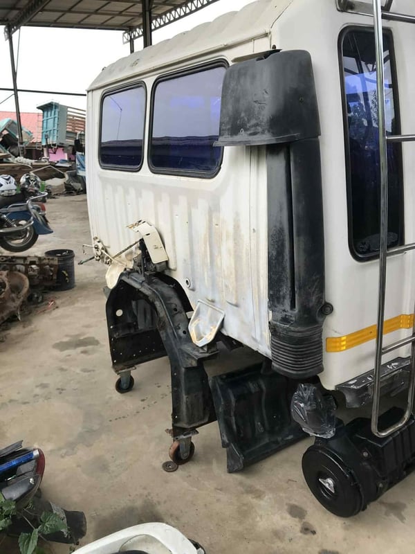 หัวเก๋งสิบล้อสิงห์ไฮเทค หัวกว้าง แถมกันชนหน้าสเตนเลส