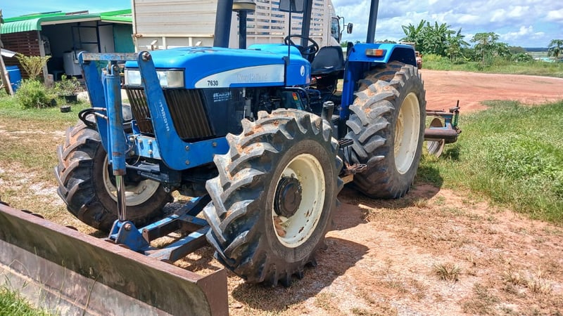 ขายรถไถ NEW HOLLAND