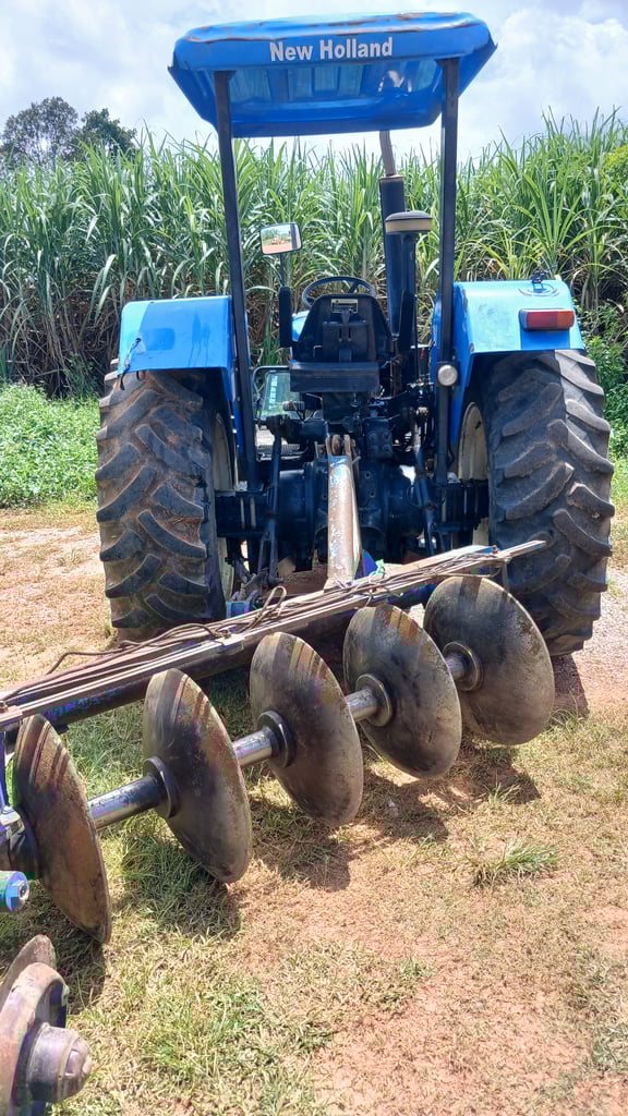 ขายรถไถ NEW HOLLAND