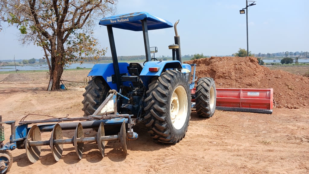 ขายรถไถ NEWHOLLAND 7630 4WD