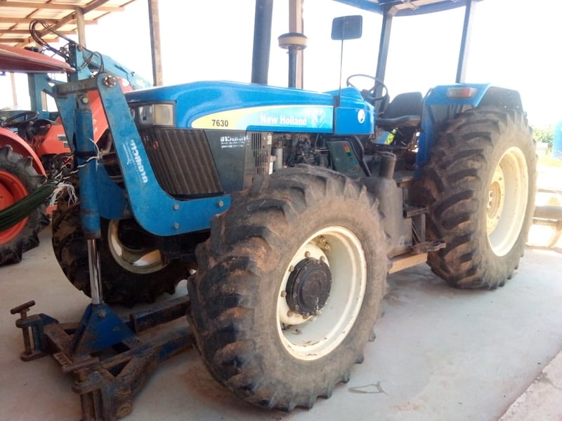 ขายรถไถ NEWHOLLAND 7630 4WD